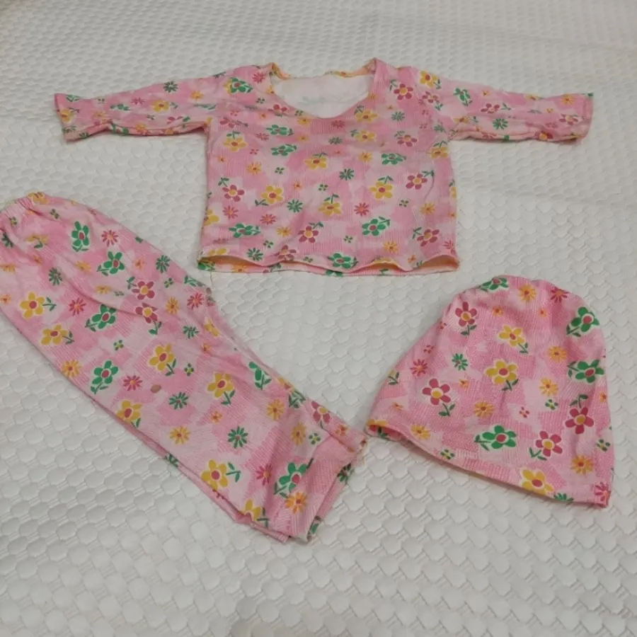 سه تیکه نخی