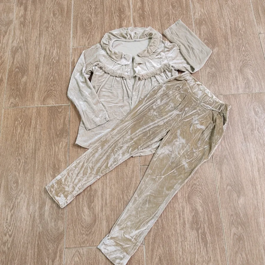 ست بلوز وشلوار مخمل