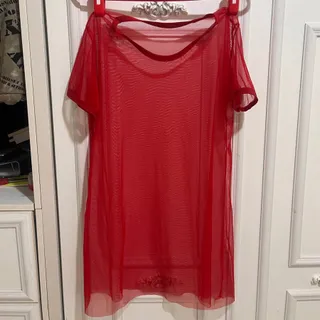لباس توری قرمز