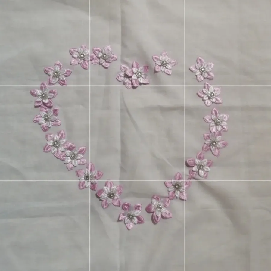 بقچه گلدوزی شده