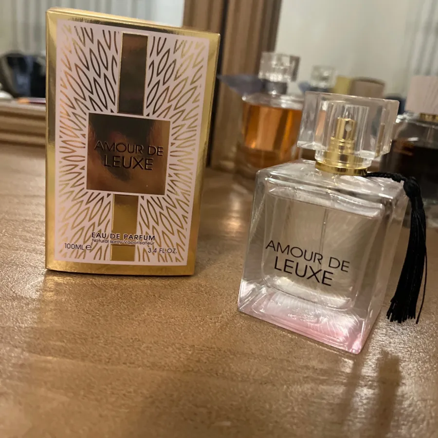 عطر شرکتی لالیک آمور