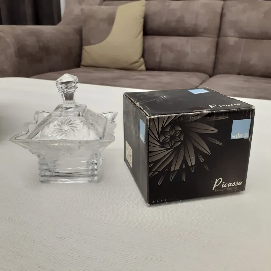 فنجان چای و قندان خارجی