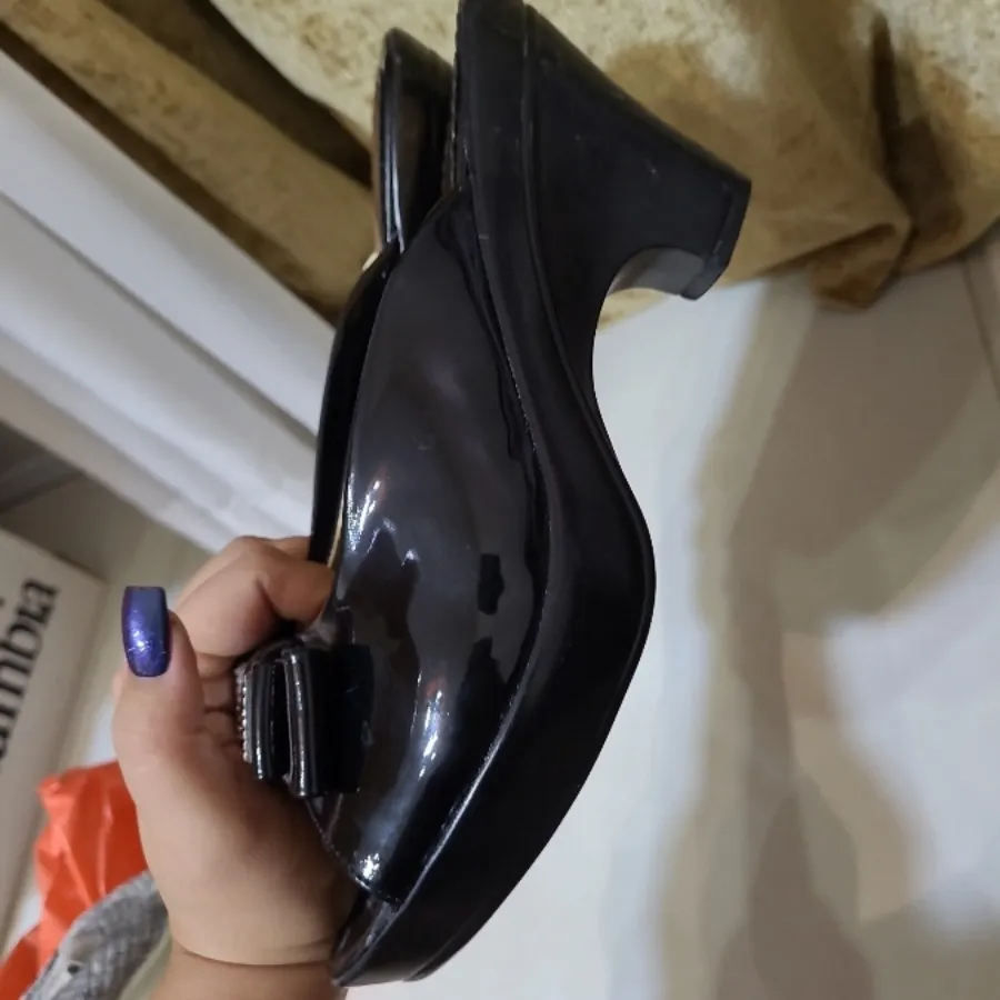 صندل پاشنه دار زنانه