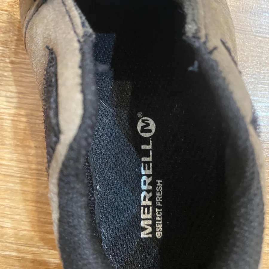 کفش Merrell