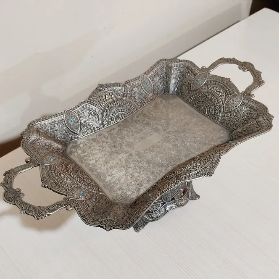 شیرینی خوری پیوتر