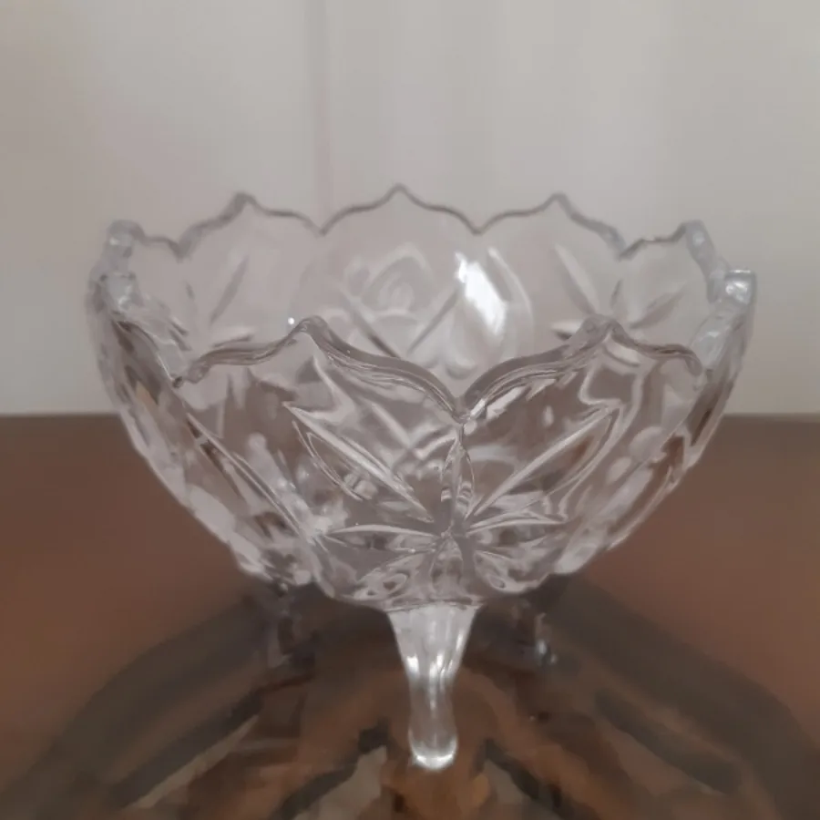 شکلات خوری پایه دار soga