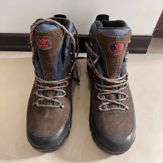کفش کوهنوردی اورجینال