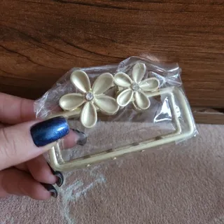 گیره مو طلایی