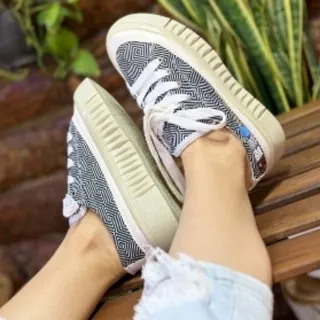 ونس لژدار