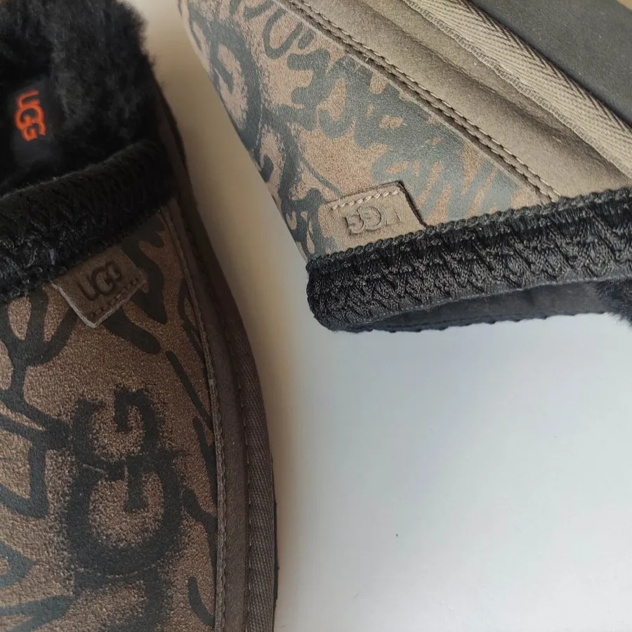 اسلیپر برند UGG آگ