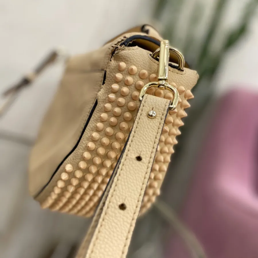 کیف کرم فشن