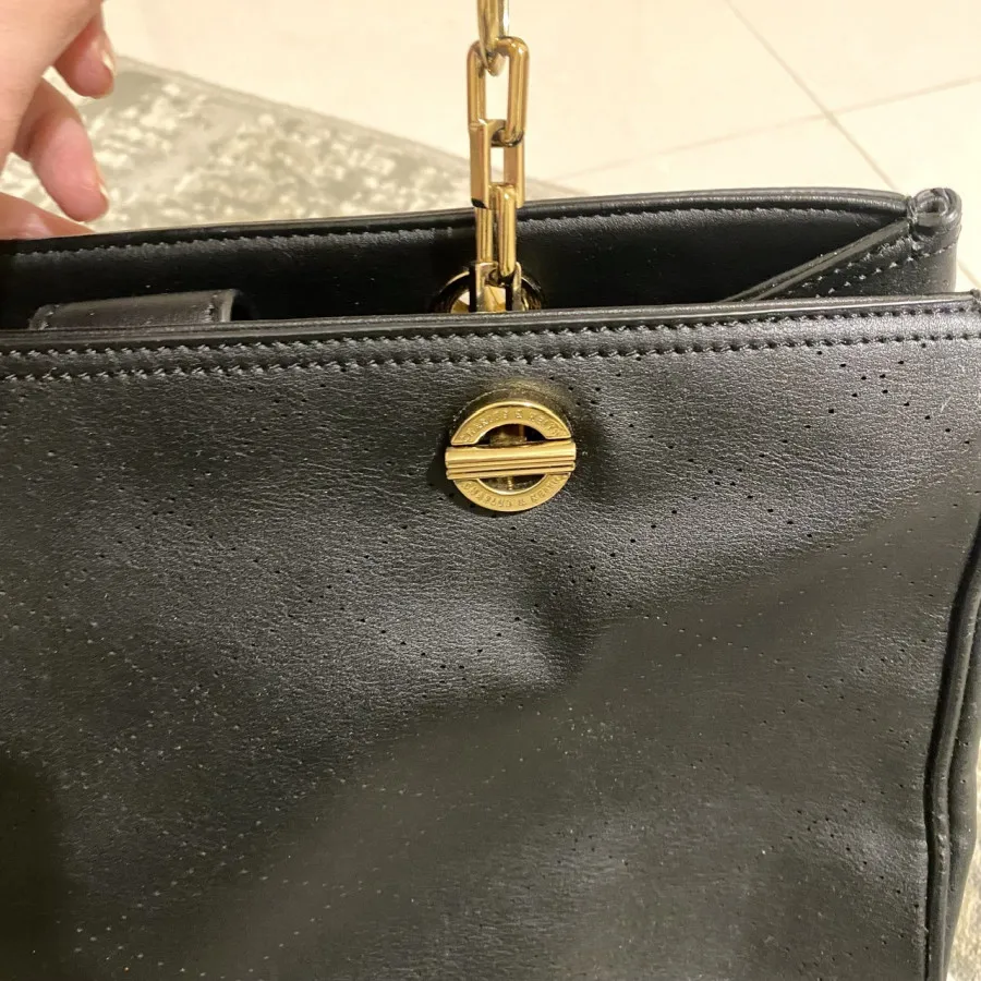 کیف CHARLES & KEITH مشکی