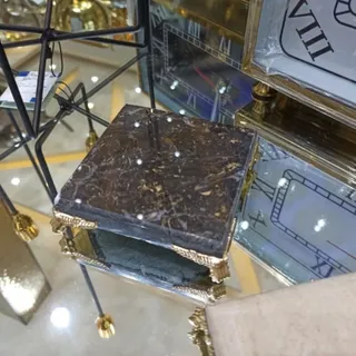 زیر استکانس