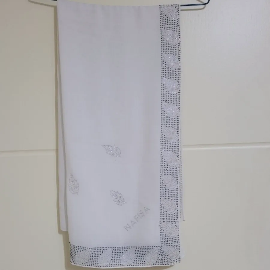 روسری حریر سفید