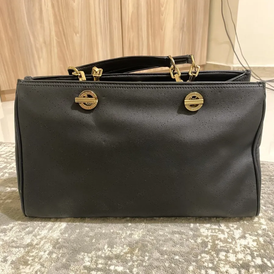 کیف CHARLES & KEITH مشکی