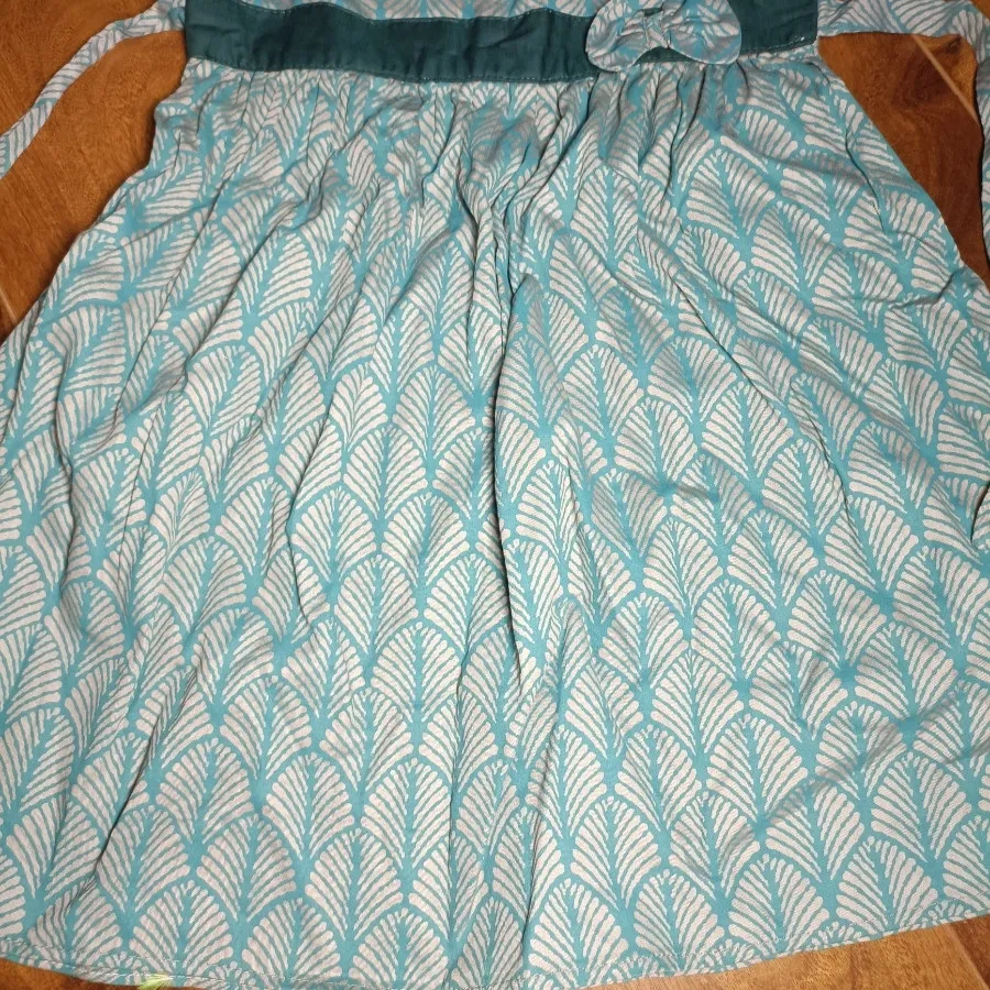 پیراهن دخترانه