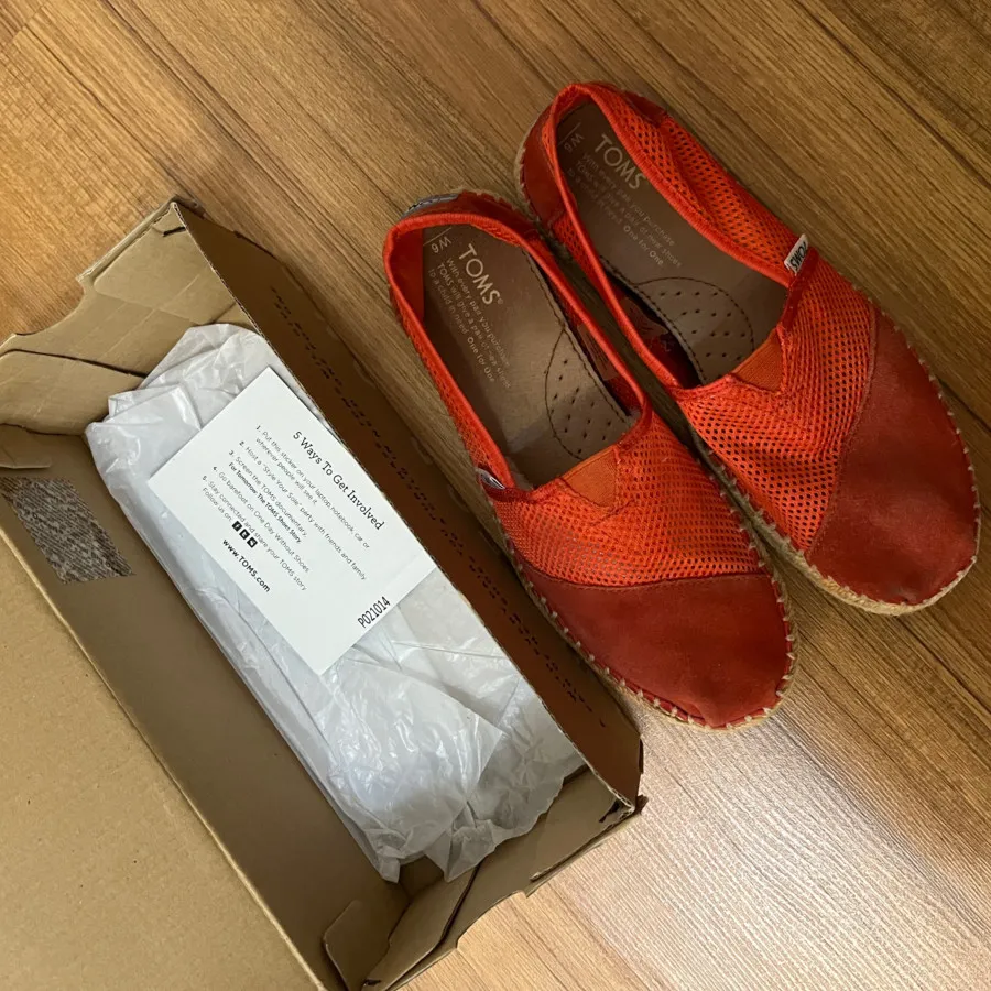 کفش TOMS اورجینال