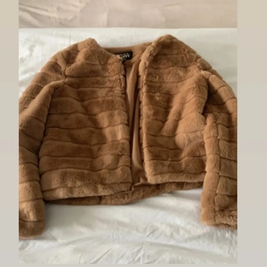 کراپ کت خارجی