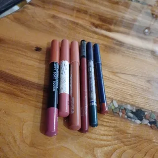 انواع مداد آرایش