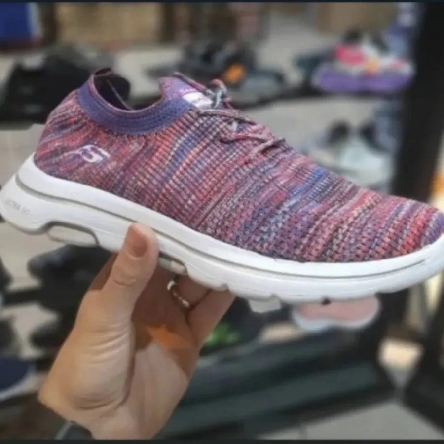 کفش کتونی skechers