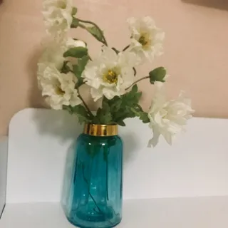 گلدون کریستال آبی و گل