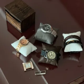 ساعت و دستبند