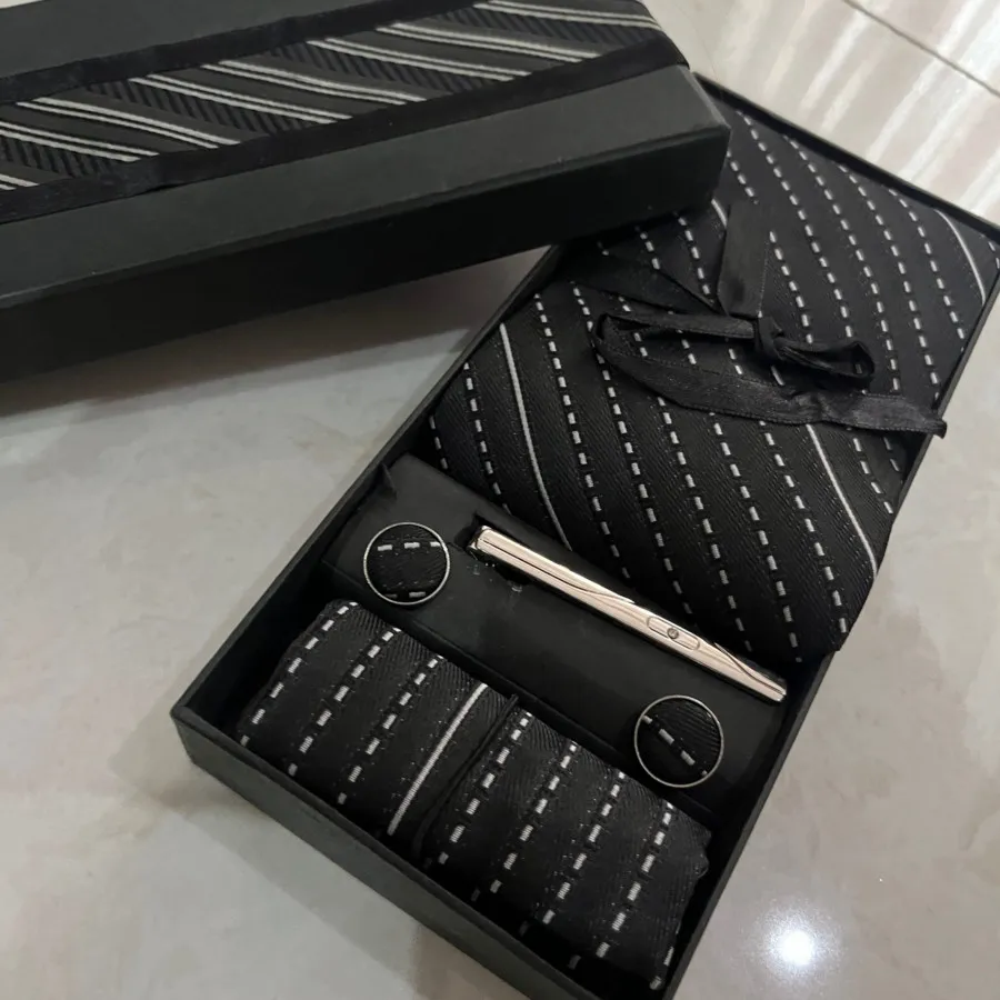 ساسبند و ست کراوات مردانه