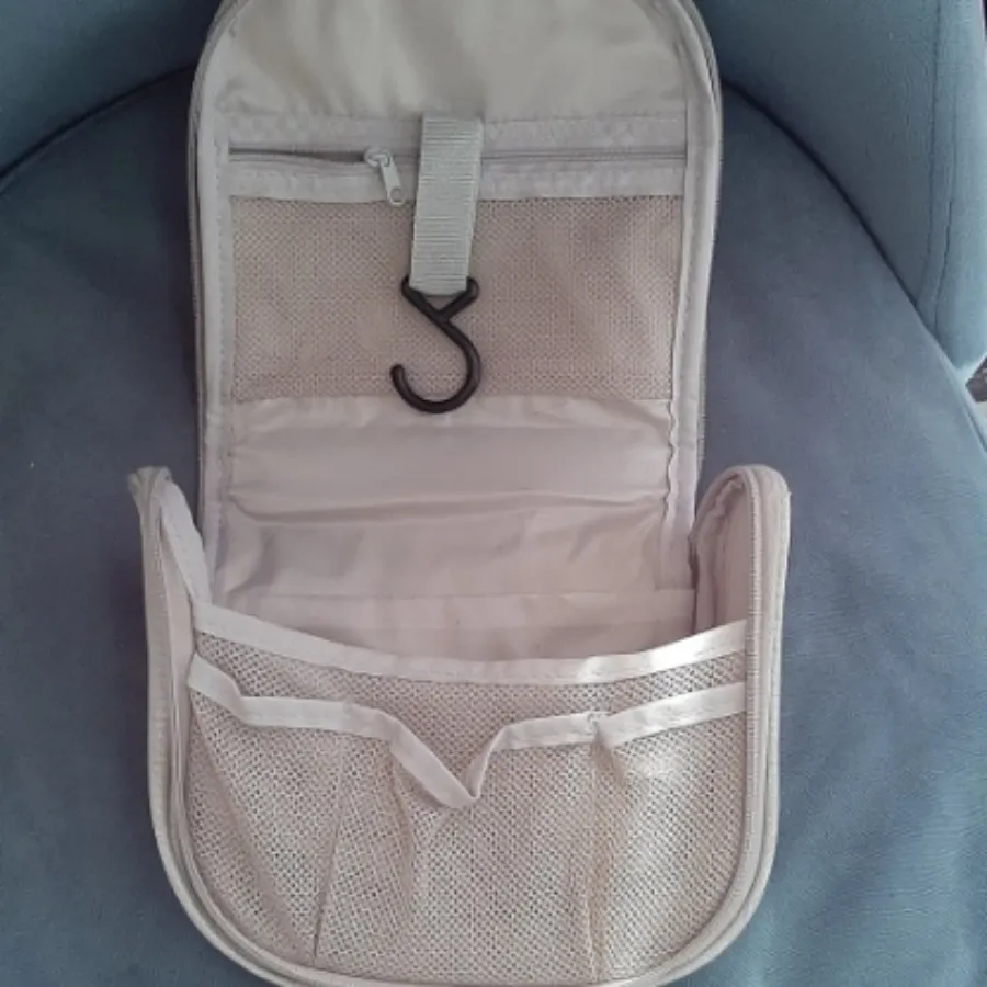 کیف لوازم شخصی miniso