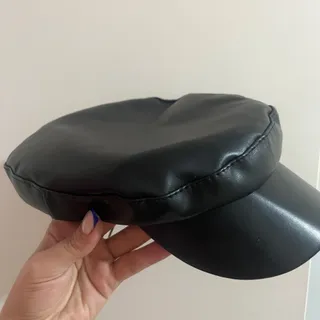 کلاه stradivarus