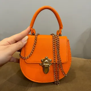 کیف نارنجی دلبر?