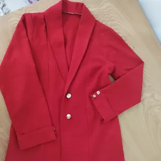کت دخترانه قرمز