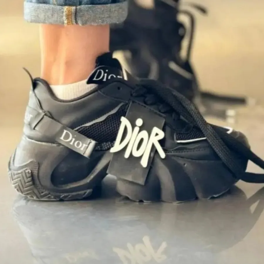 کفش کتونی لژدار زنانه