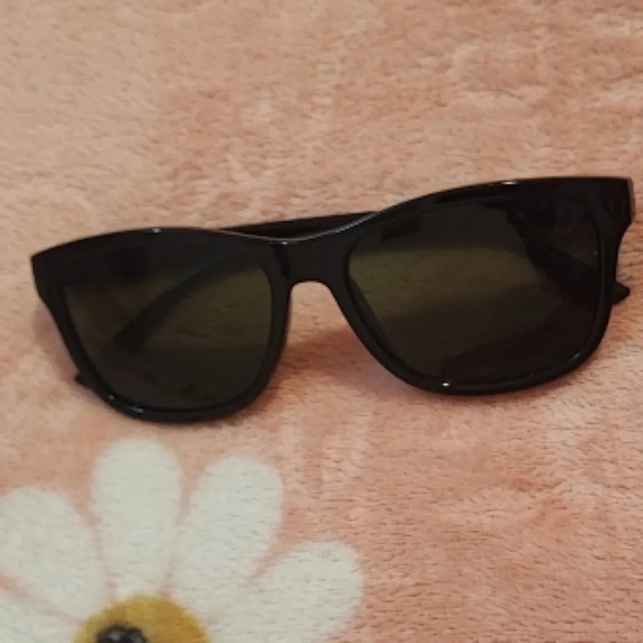 عینک آفتابی