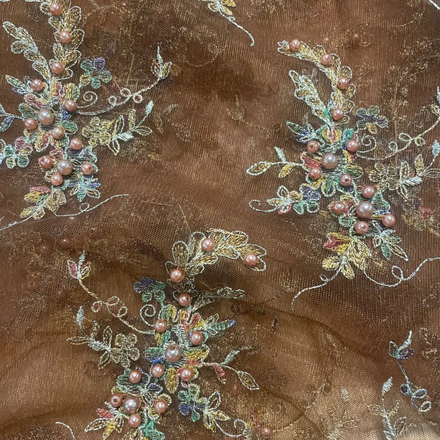 پارچه دانتل لباسی خرج‌کار