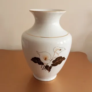 گلدان چینی طرحدار