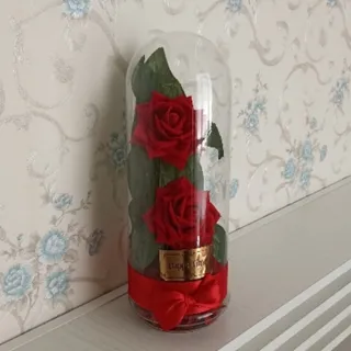 گل شیشه ای قرمز