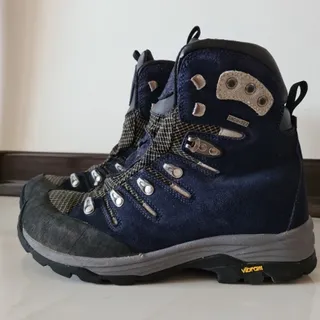 کفش کوهنوردی اسنوهاک