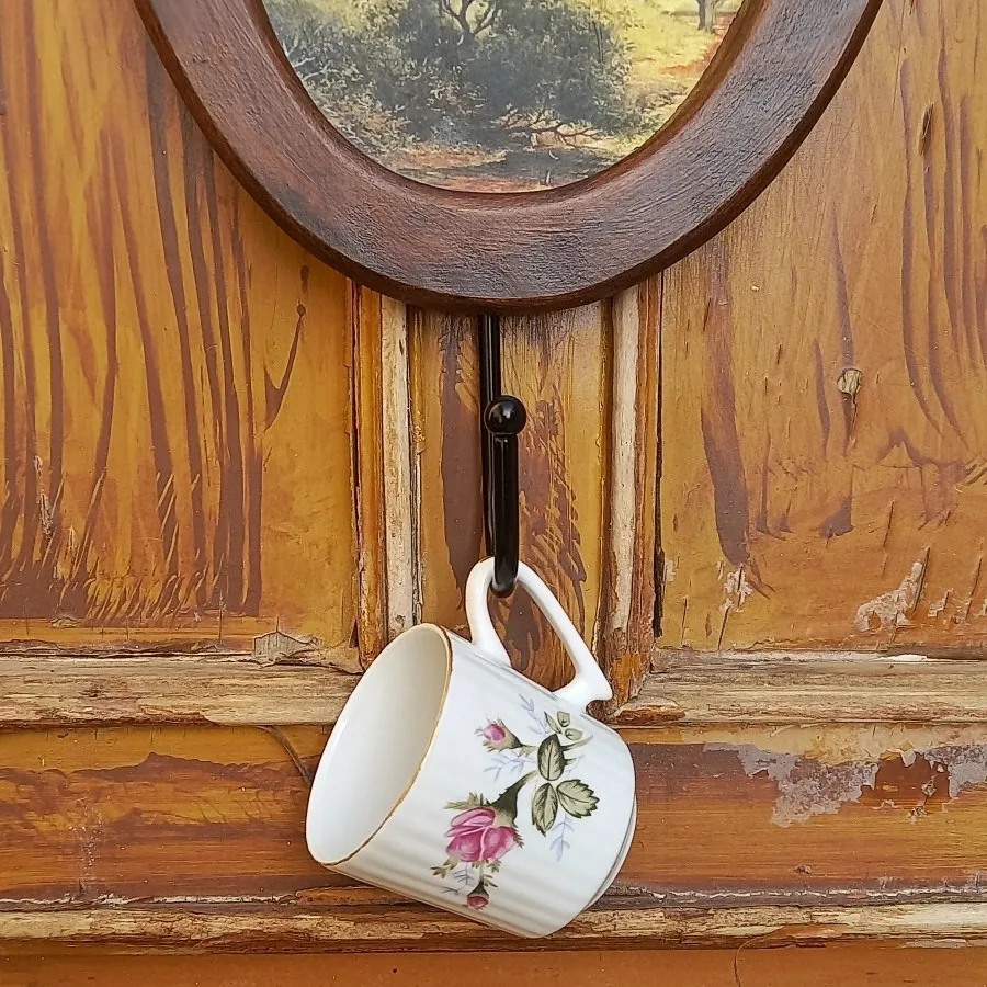 آویز چوبی