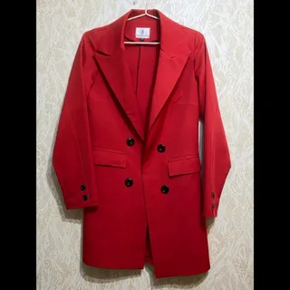 کت بلند قرمز