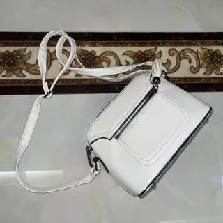 کیف سفید