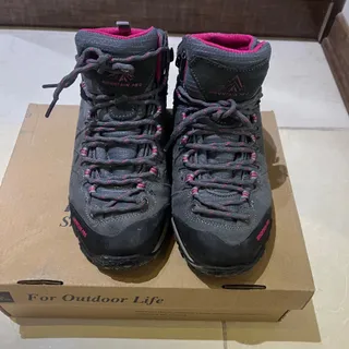 کفش اسپرت کوهنوردی زنانه