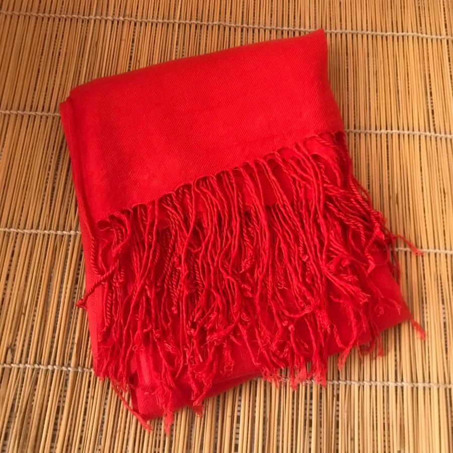 شال قرمز