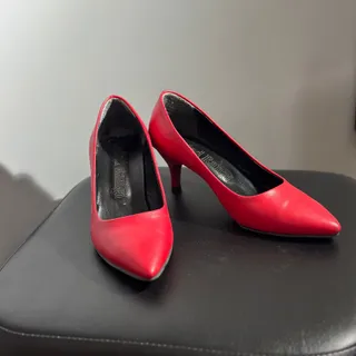کفش قرمز مجلسی
