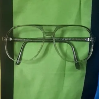 عینک لاگوست