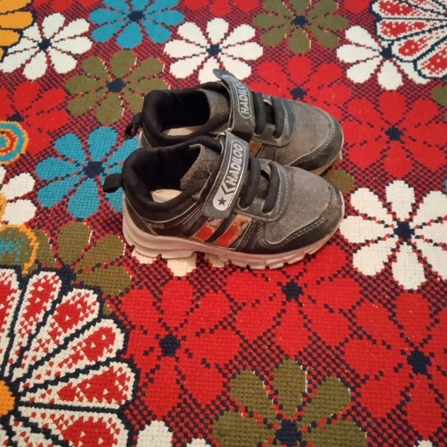 کفش بچگانه HADILOO
