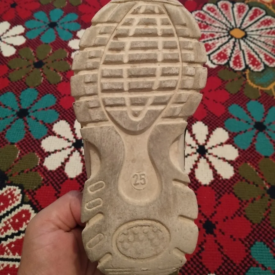 کفش بچگانه HADILOO