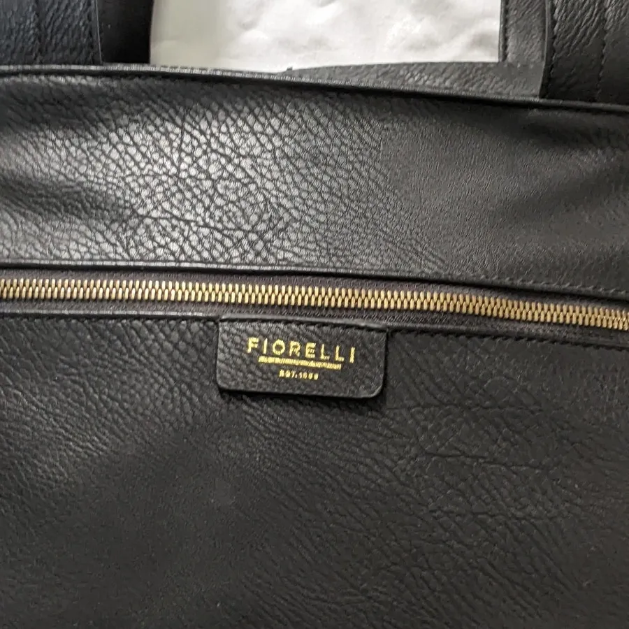 کیف ایتالیایی FIORELLI