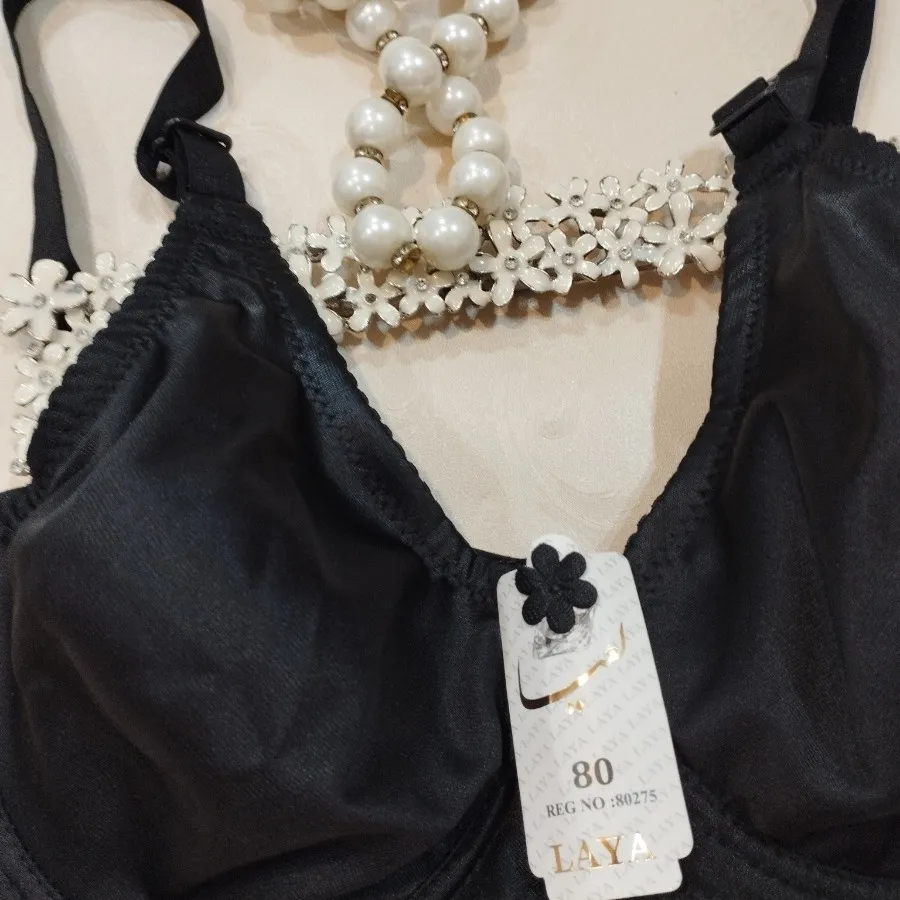 سوتین لعیا زیر فنر