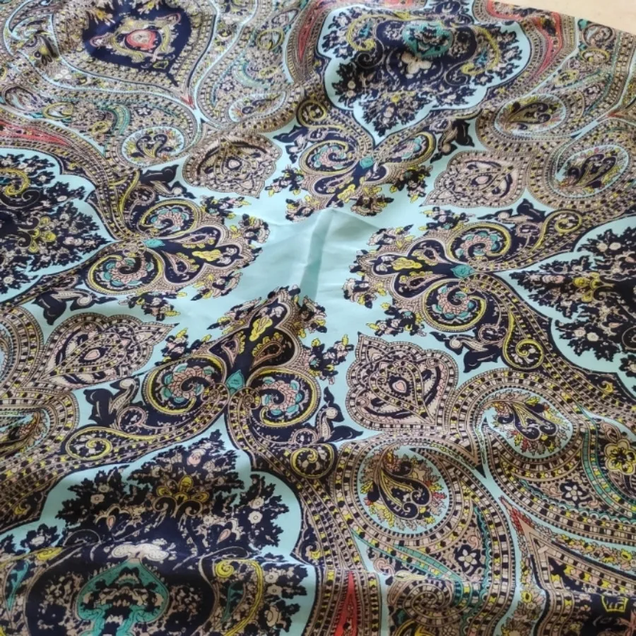 روسری ساتن سیلک