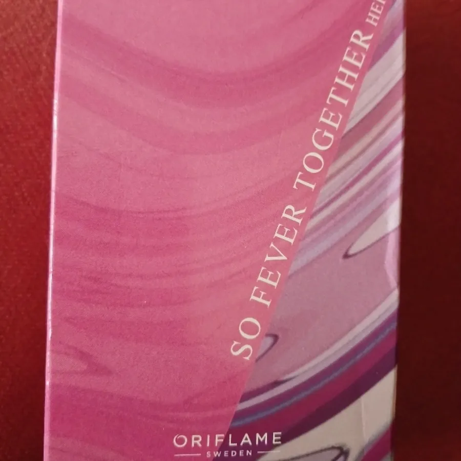 عطر زنانه